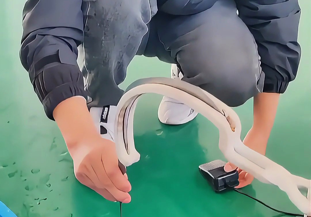 镰刀淬火：传统明火 VS 超高频感应，选对技术让镰刀又硬又韧！