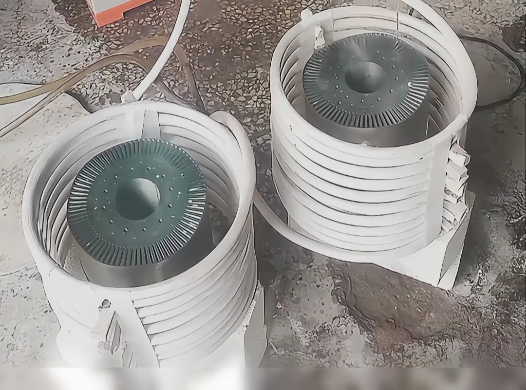 电动机转子铁芯加热全过程揭秘!中高频感应加热设备温控加热