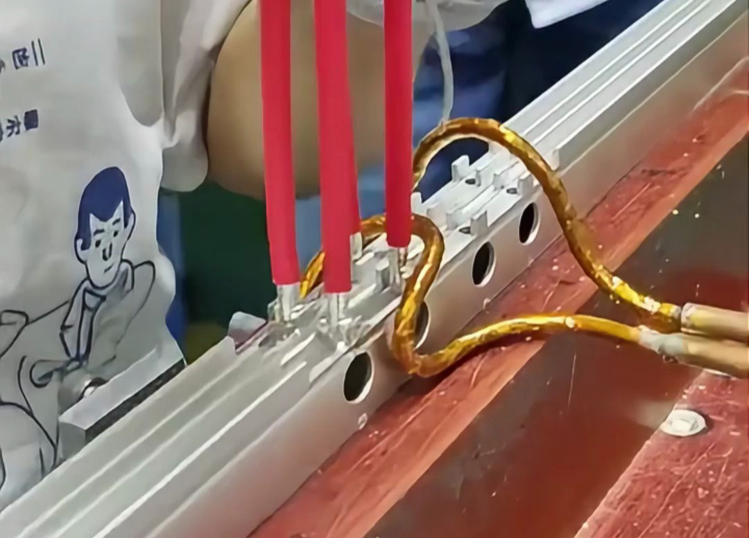 高频焊机锡焊铝材：快、准、稳！低能耗、高精度、易操作